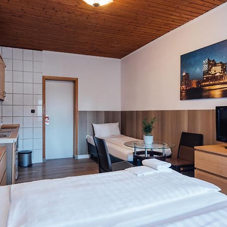 Hotel Hanseat Hamburg Exterior photo